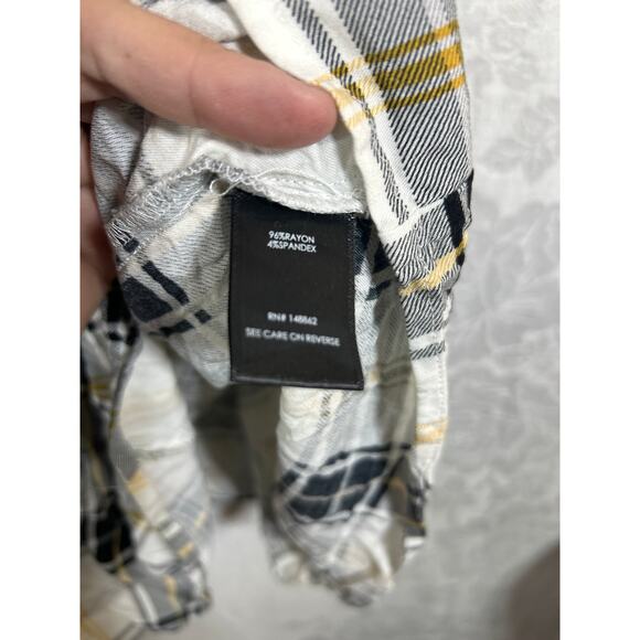 Torrid Shirt Dress 2 2X Black White Gold Plaid Short Sleeve Knee Buttons - Picture 7 of 11